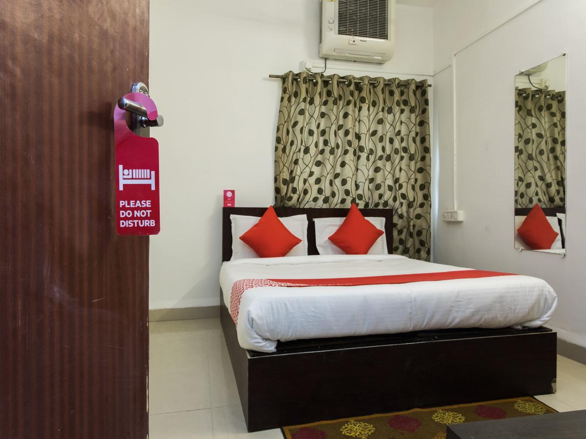 Oyo 14856 Resort Raghav Palace Indore Luaran gambar